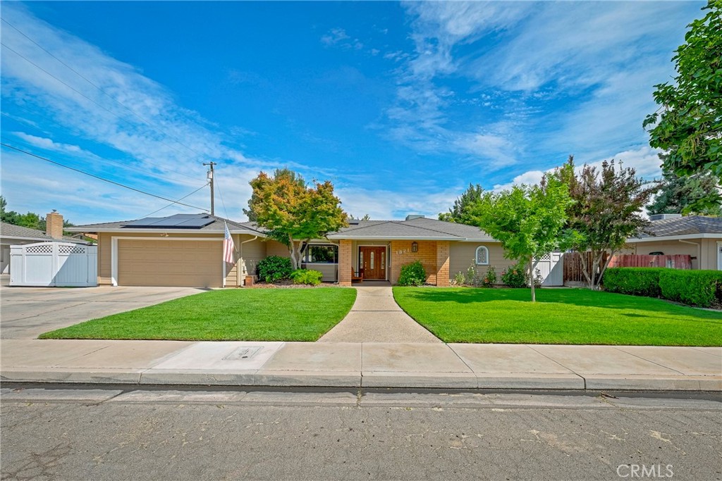 1321 Oregon Property Photo 1