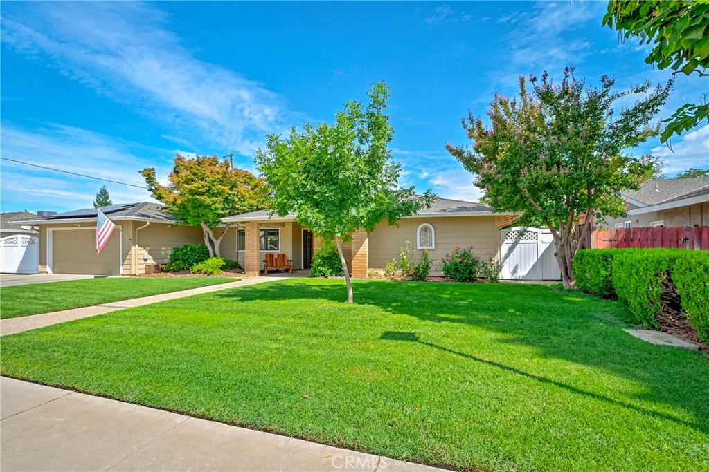 1321 Oregon Property Photo 2