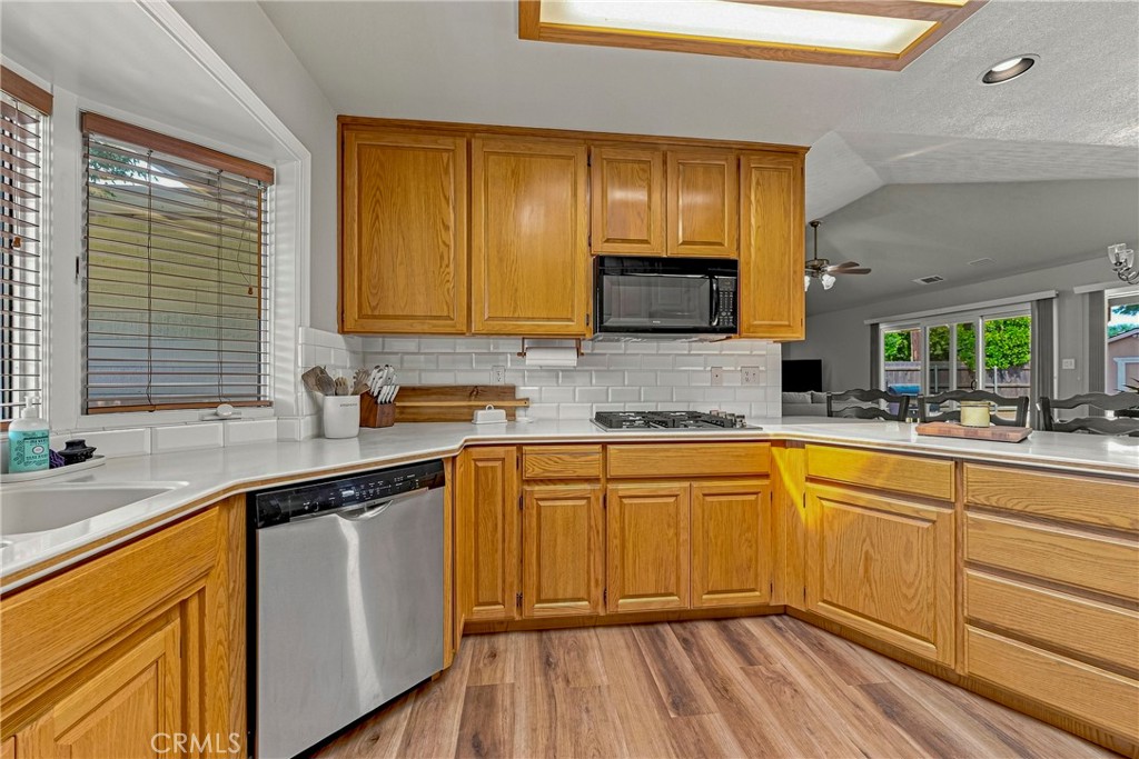 1321 Oregon Property Photo 22