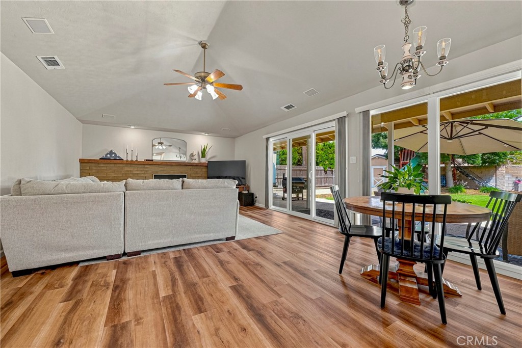 1321 Oregon Property Photo 28
