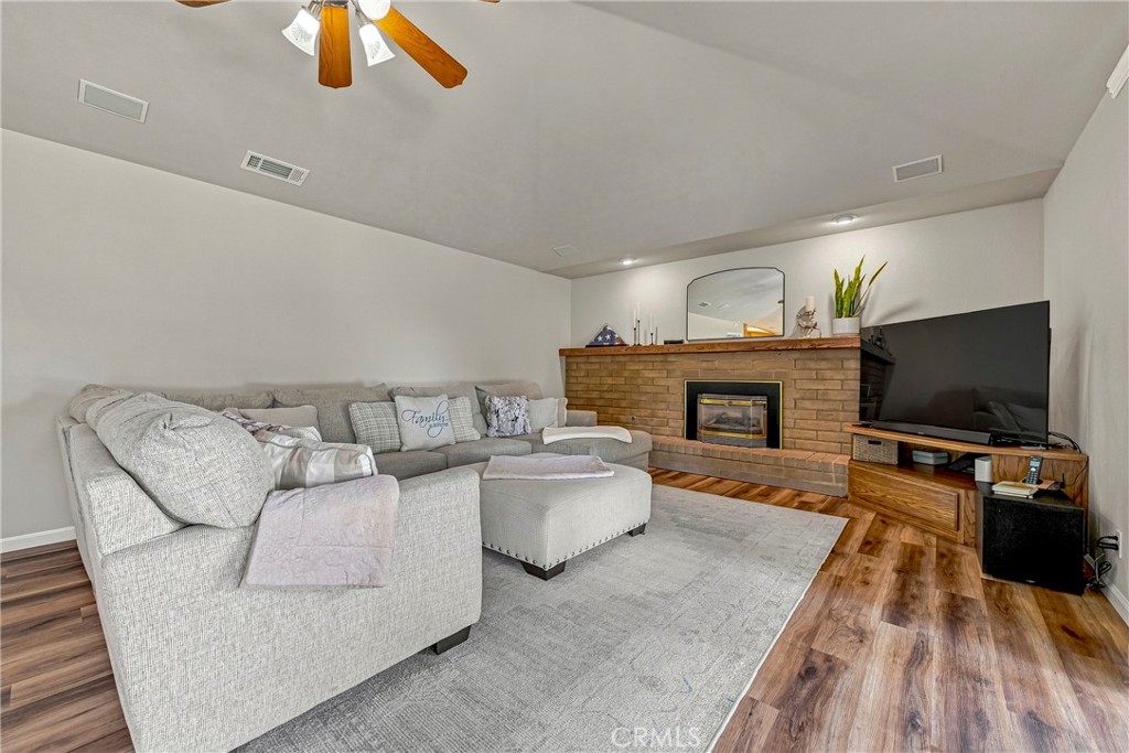 1321 Oregon Property Photo 30