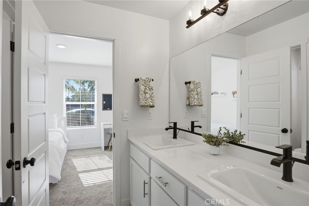 2010 Palazzo Court Property Photo 14