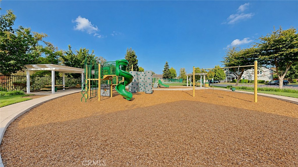 206 River Pointe Property Photo 33