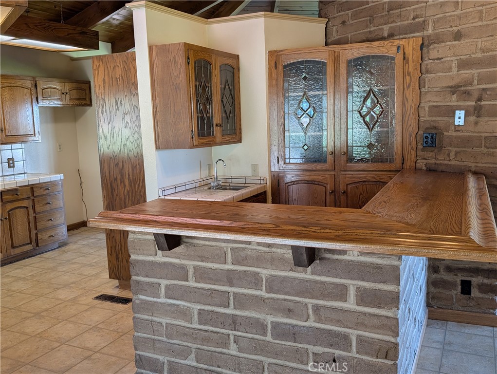 4240 Los Olivos Rd Property Photo 8