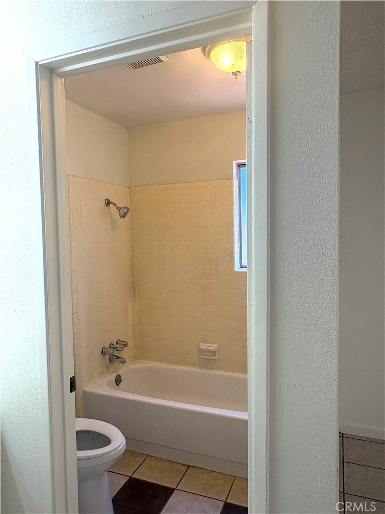 455 Columbia Property Photo 8