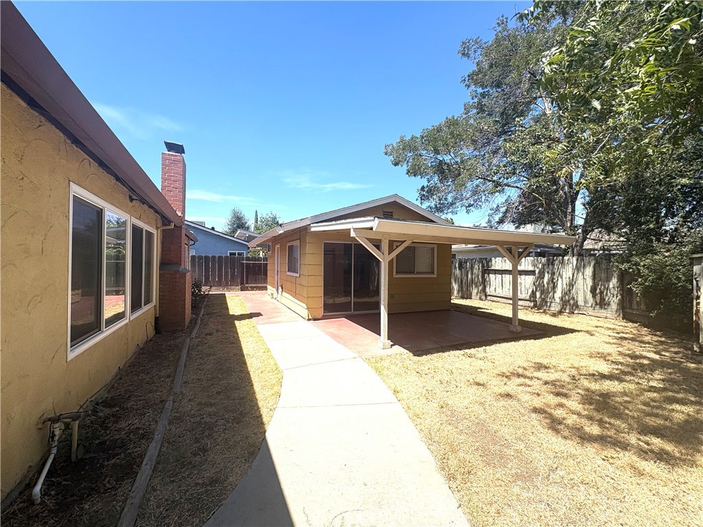 455 Columbia Property Photo 11