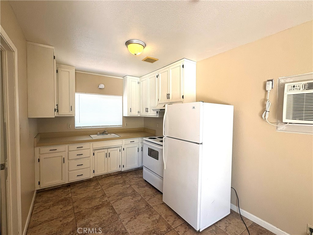 455 Columbia Property Photo 12