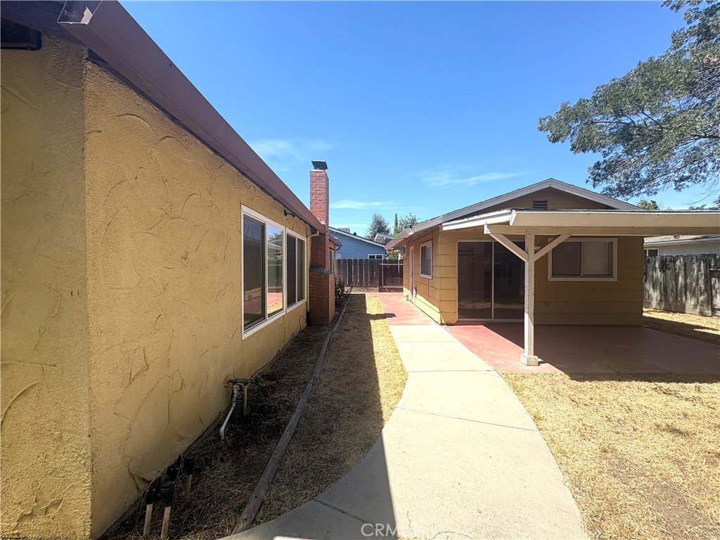 455 Columbia Property Photo 15
