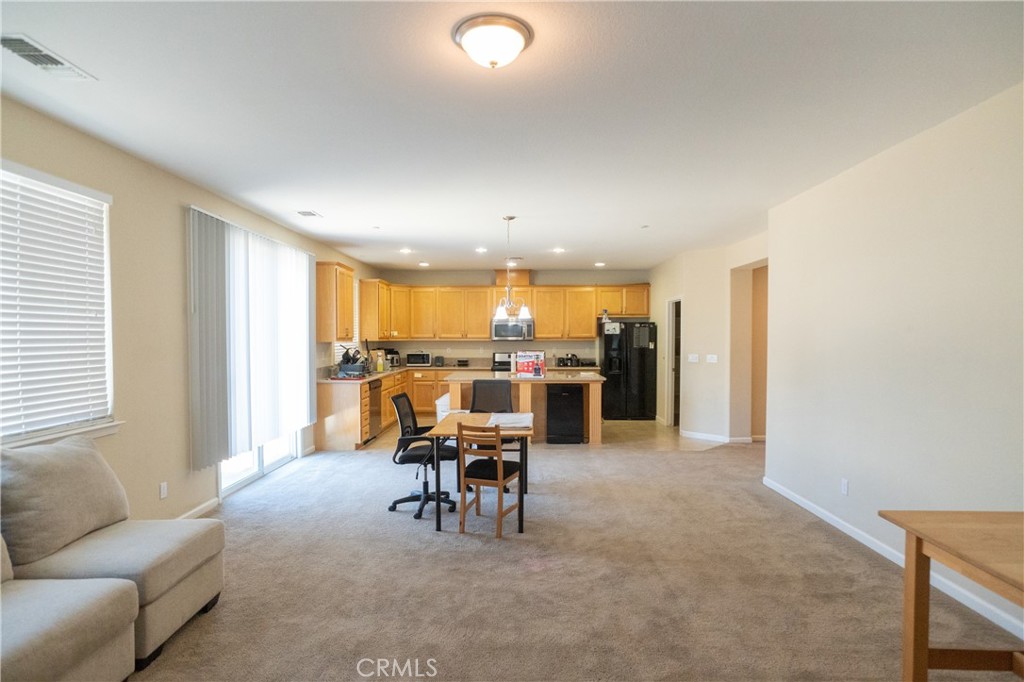 4869 Langley Way Property Photo 6