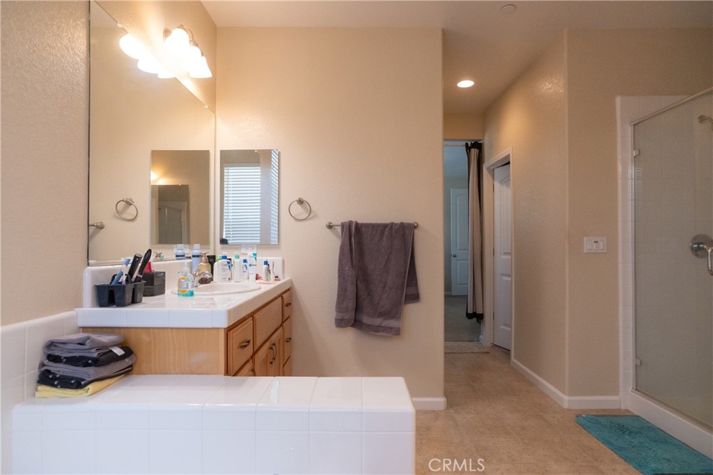 4869 Langley Way Property Photo 17