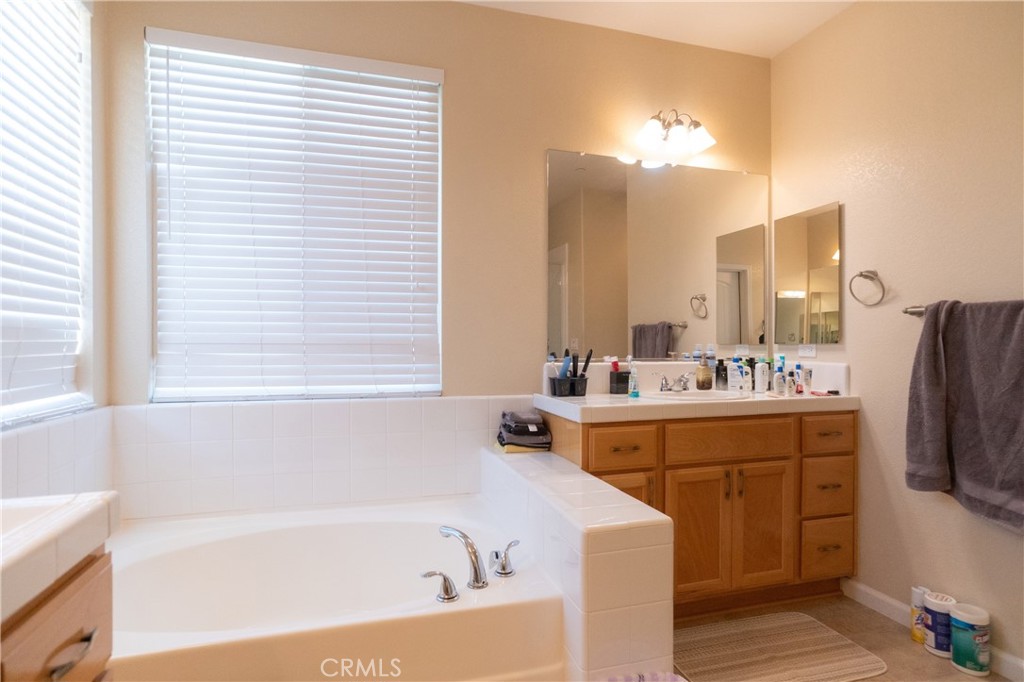 4869 Langley Way Property Photo 20