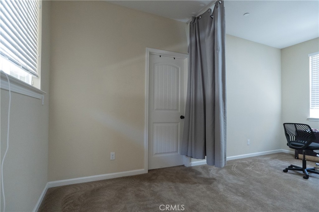 4869 Langley Way Property Photo 34