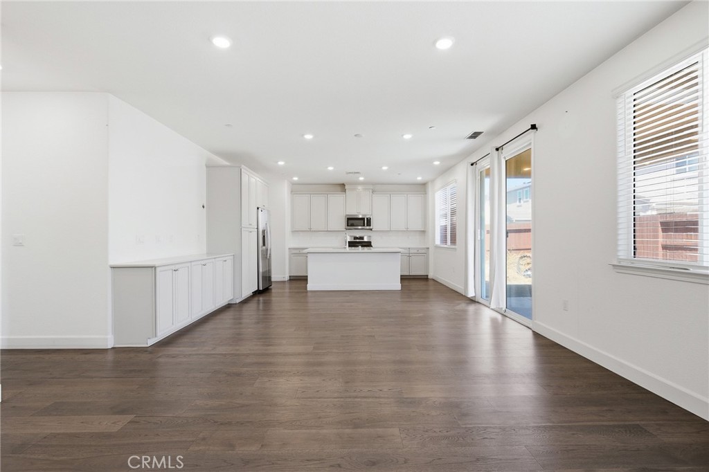 3265 Garibaldi Property Photo 5