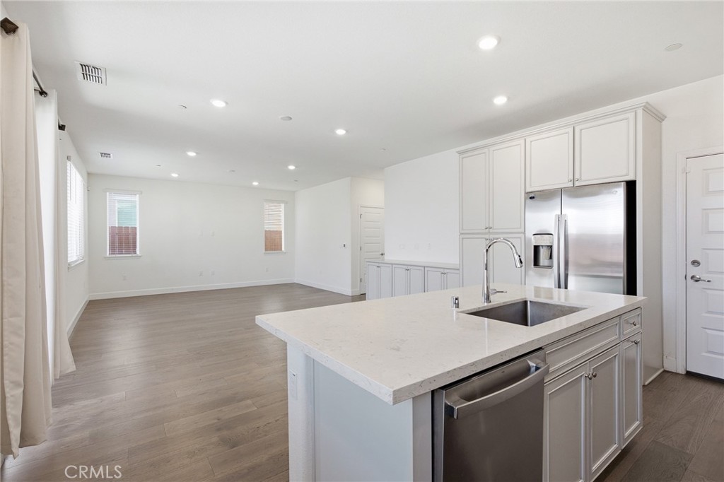 3265 Garibaldi Property Photo 10