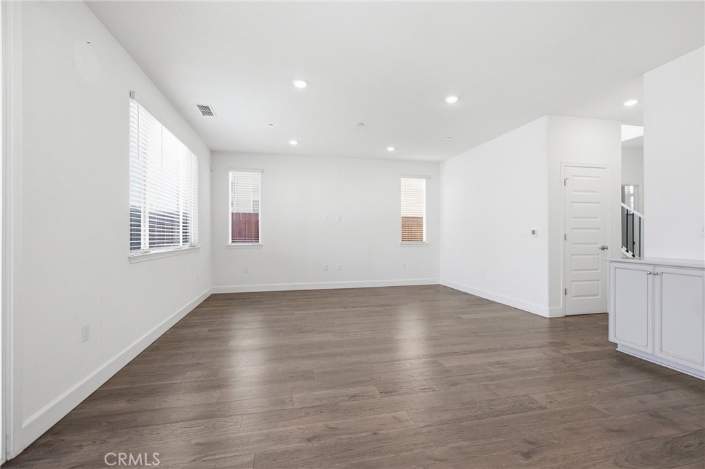 3265 Garibaldi Property Photo 11