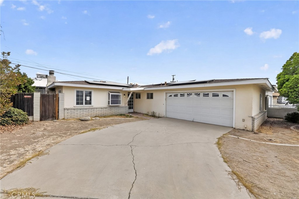 3804 Laverne Property Photo 1