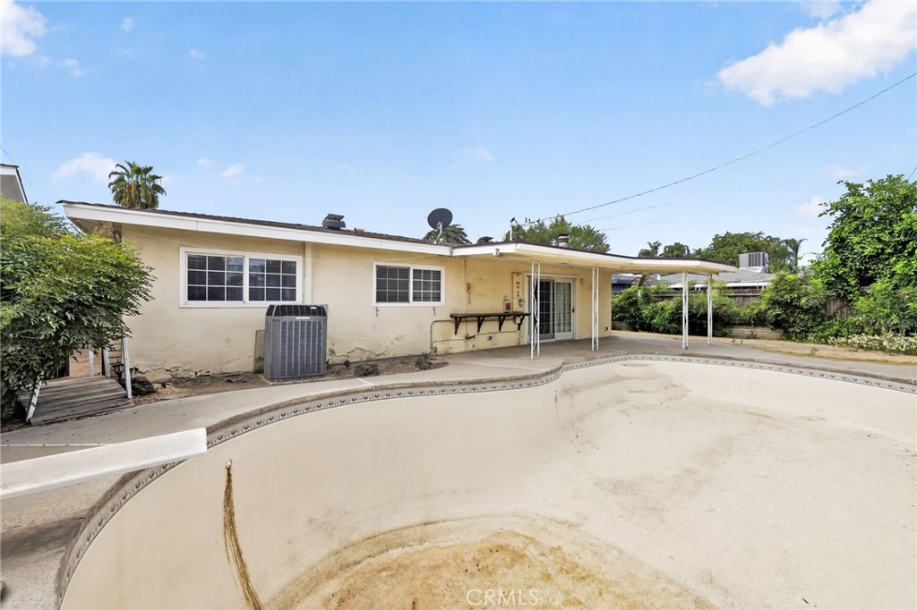 3804 Laverne Property Photo 7