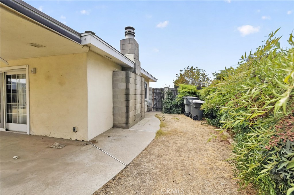 3804 Laverne Property Photo 8