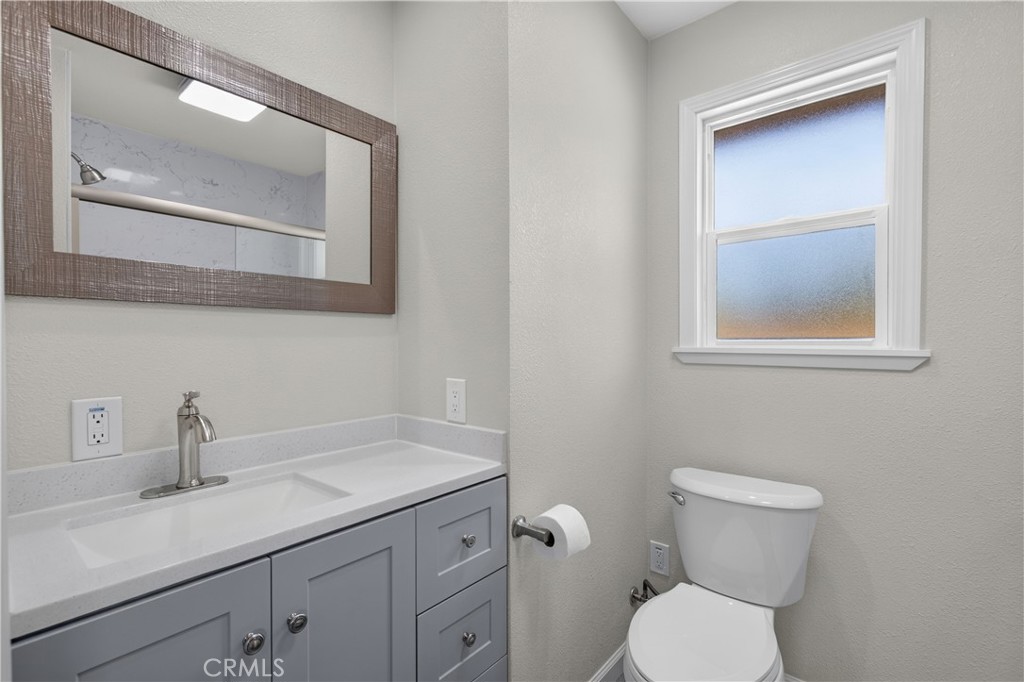 698 Roberts Court Property Photo 30