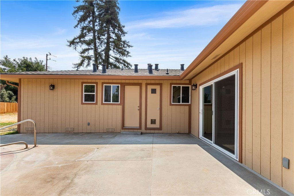 698 Roberts Court Property Photo 34