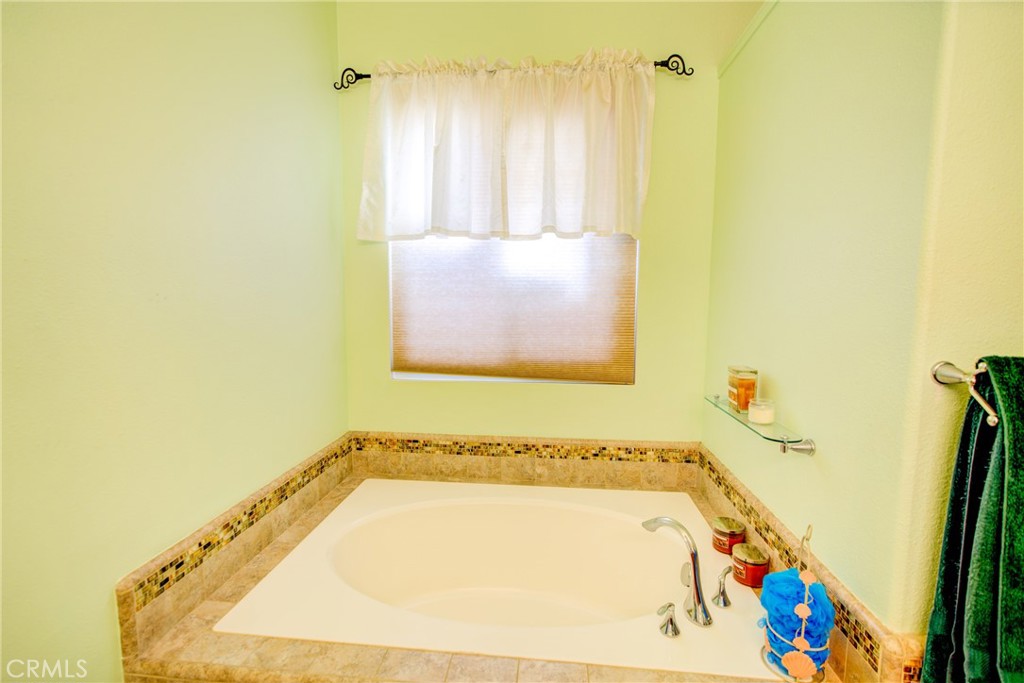 2480 Boulder Drive Property Photo 15
