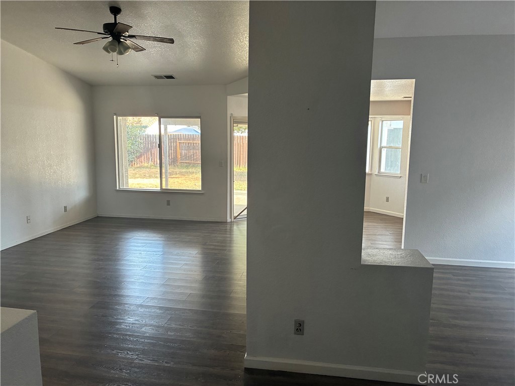 1921 Fultz Court Property Photo 2
