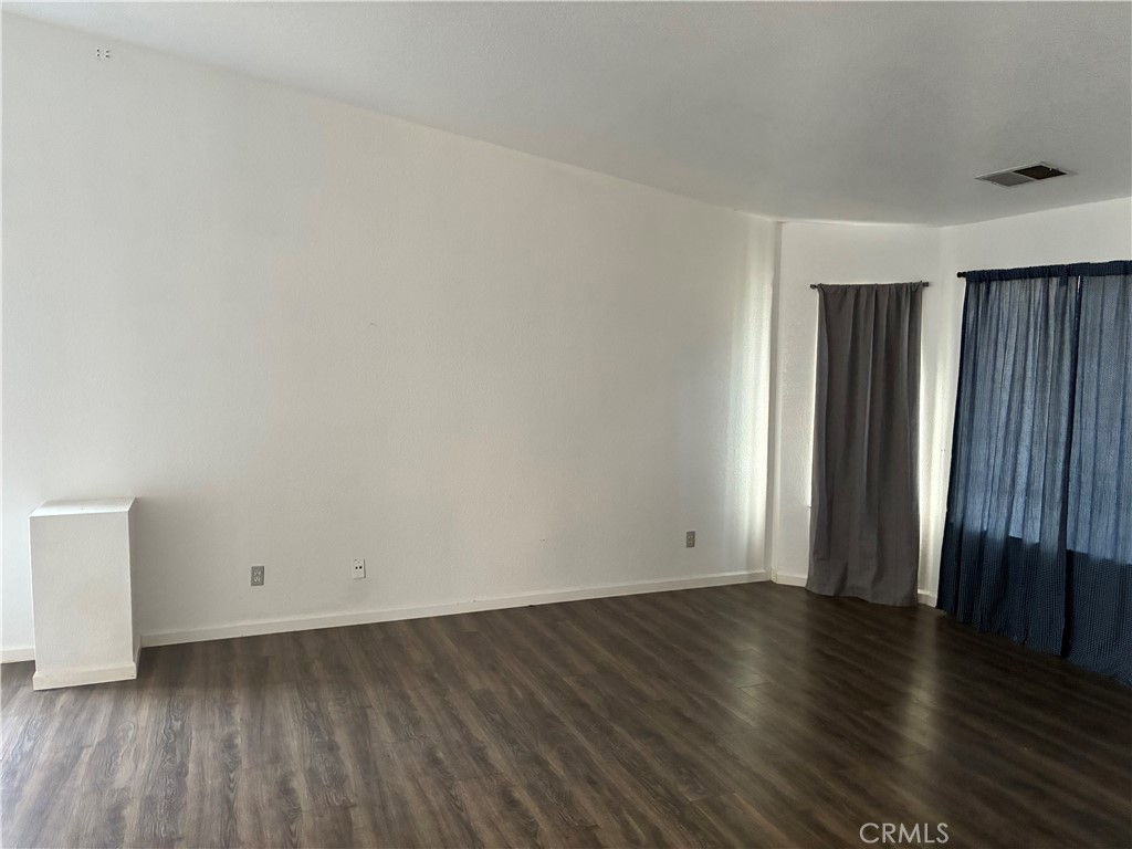 1921 Fultz Court Property Photo 4