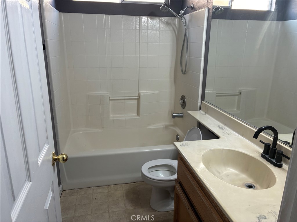 1921 Fultz Court Property Photo 8
