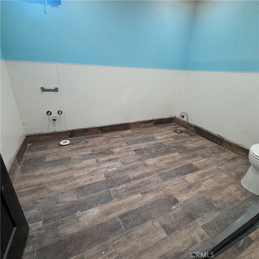 962 W Main Property Photo 8