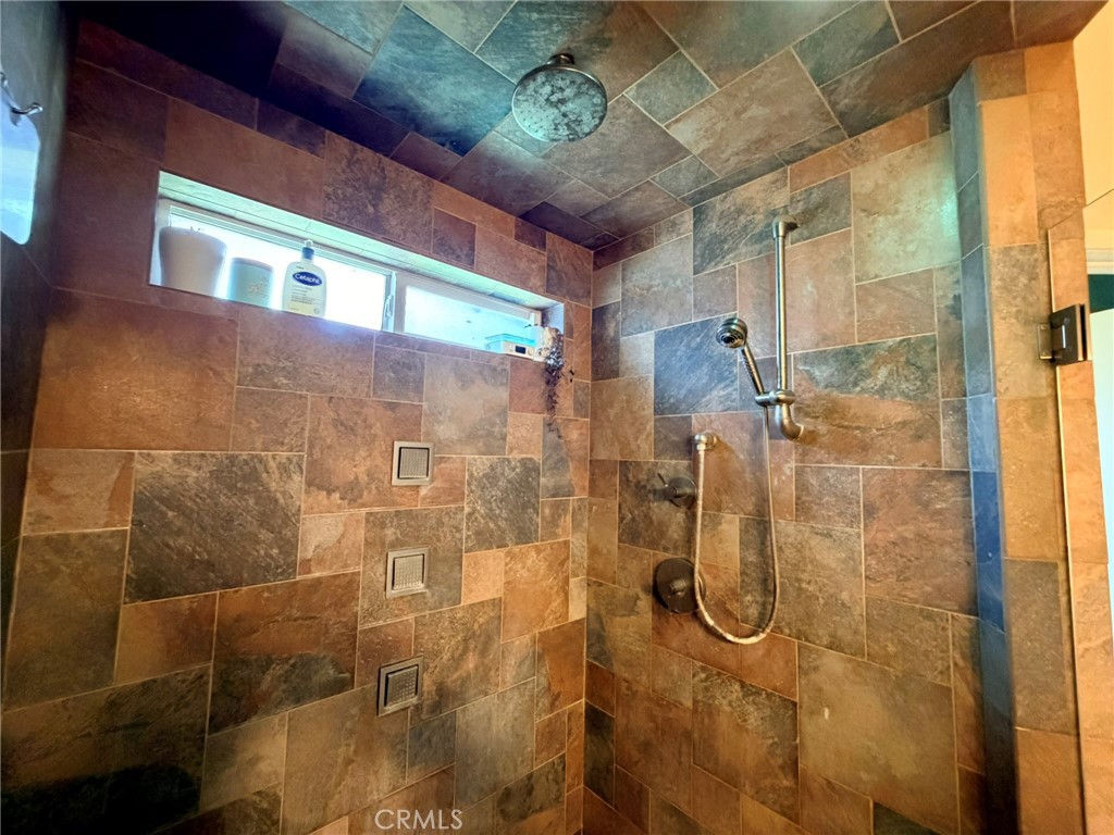 1940 Silverado Property Photo 32
