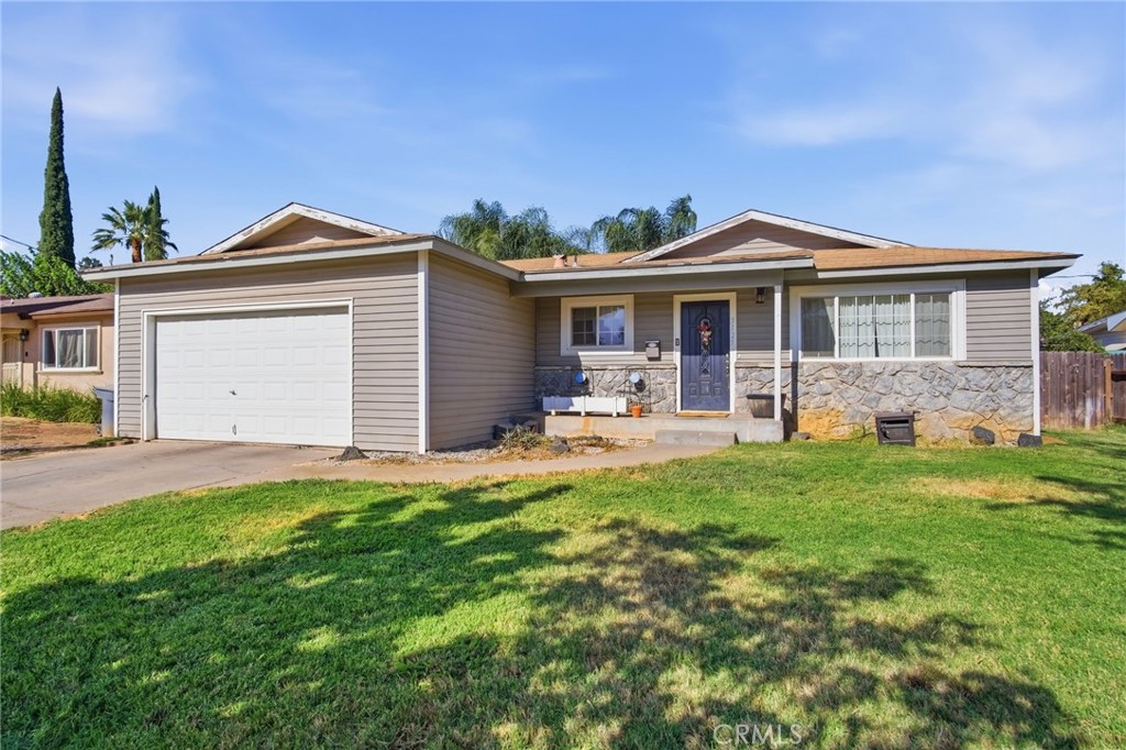 3125 N Parsons Property Photo 1