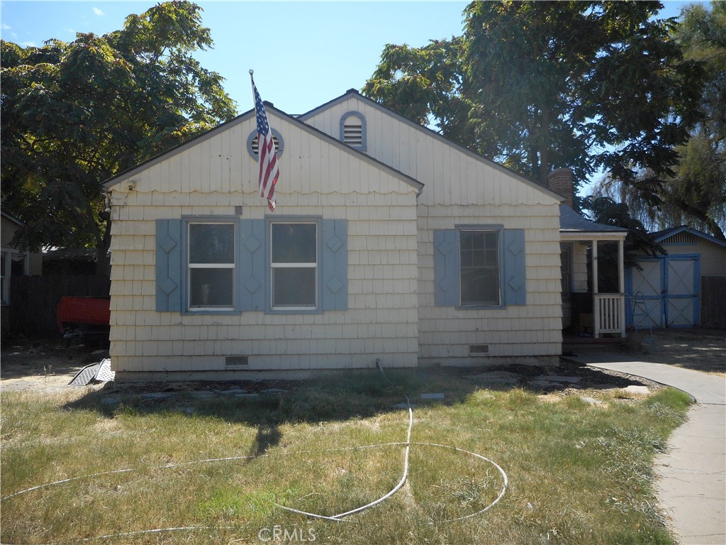 52 W 25th Property Photo 2