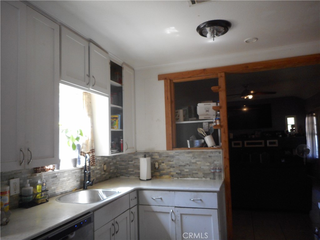 52 W 25th Property Photo 5