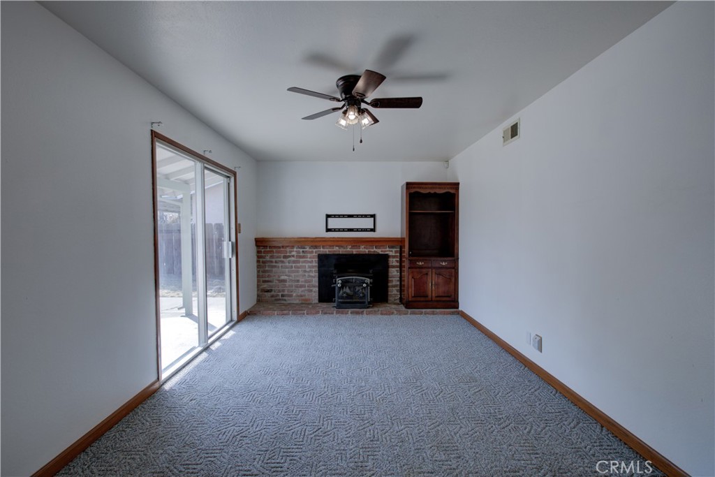 730 Juniper Property Photo 4