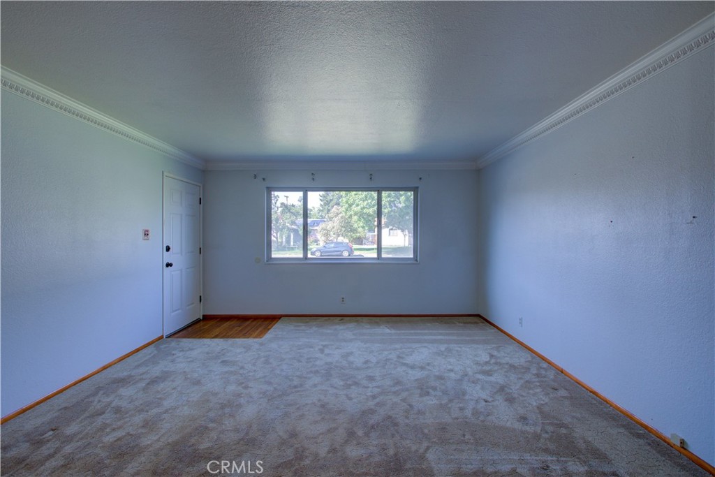 730 Juniper Property Photo 14