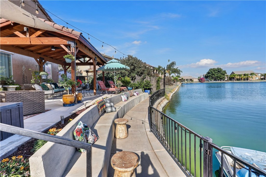15075 Torrey Pines Property Photo 5