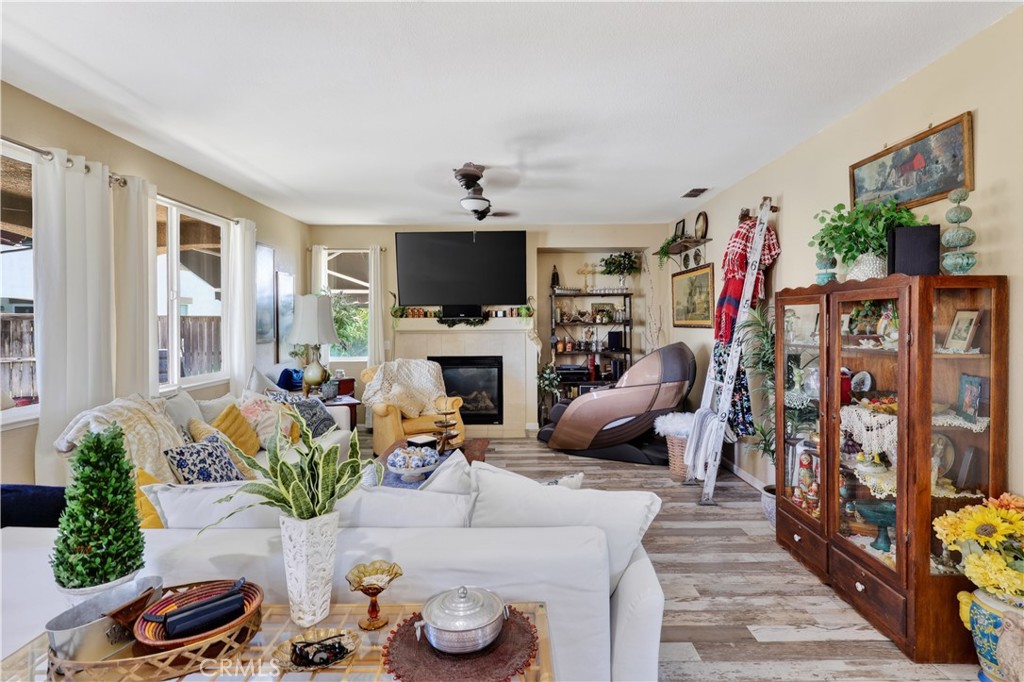 15075 Torrey Pines Property Photo 18