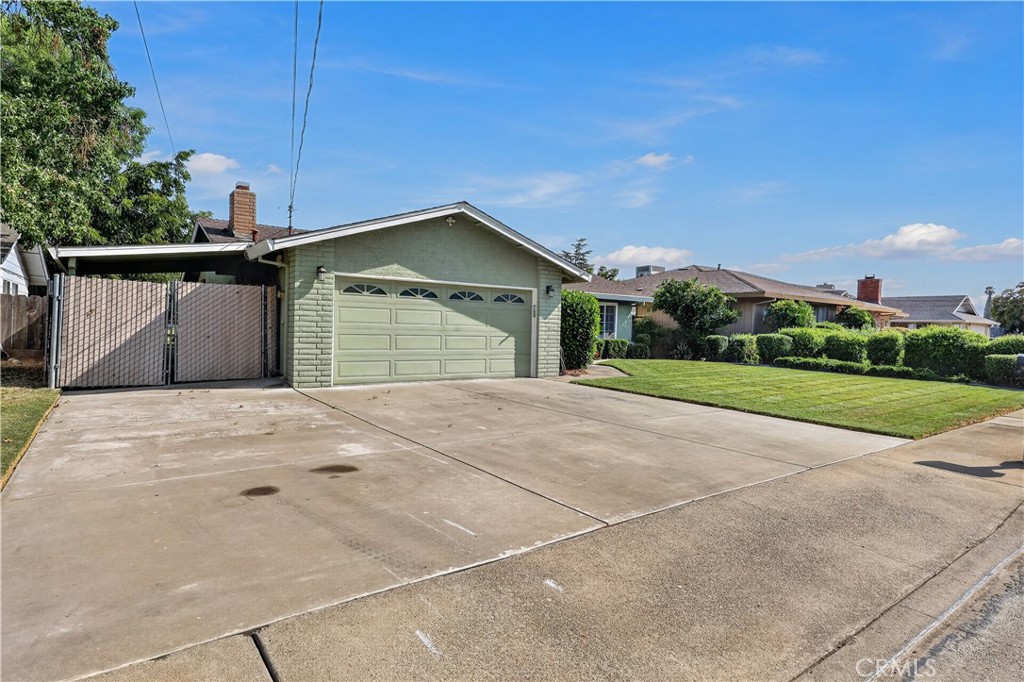 385 Emerald Property Photo 1