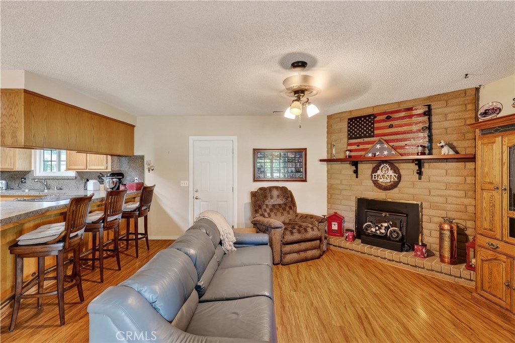 385 Emerald Property Photo 12