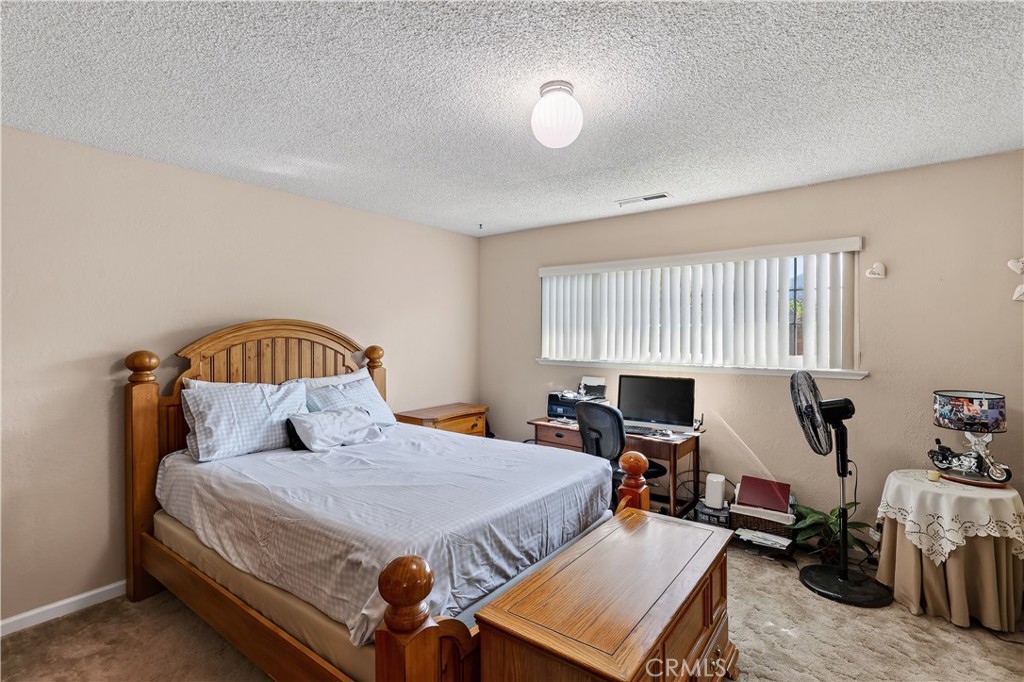 385 Emerald Property Photo 15
