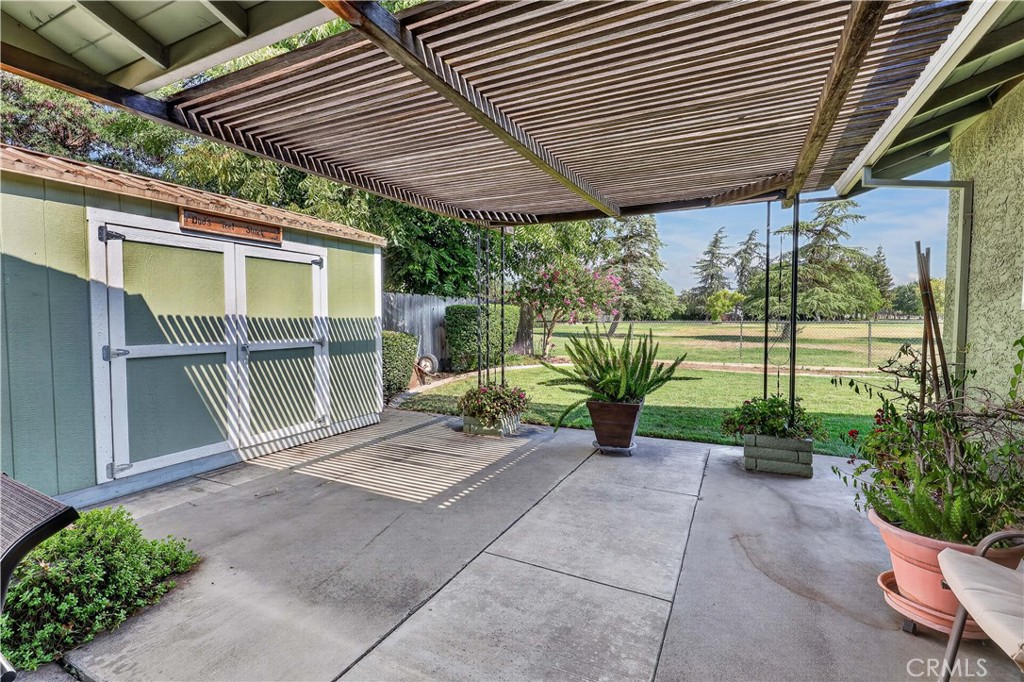 385 Emerald Property Photo 29