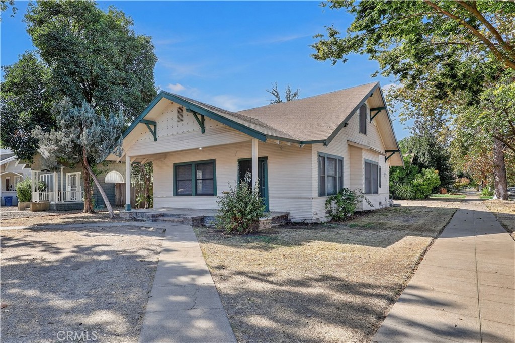 2045 O Street Property Photo 1