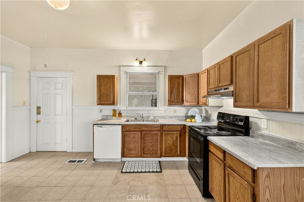2045 O Street Property Photo 18