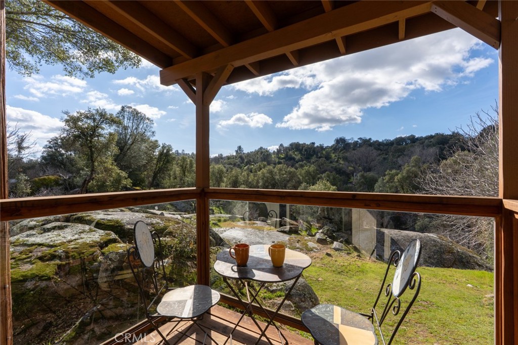 4583 & 4587 Ben Hur Property Photo 3