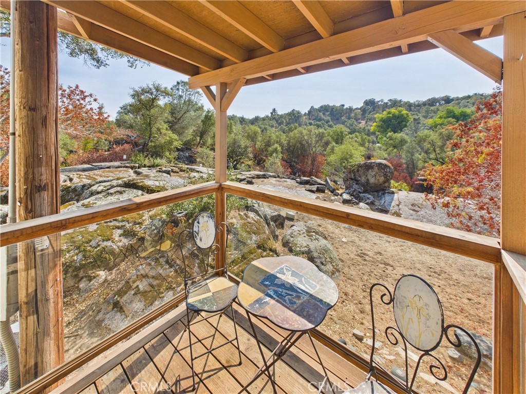 4583 & 4587 Ben Hur Property Photo 7