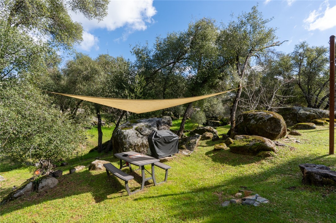 4583 & 4587 Ben Hur Property Photo 15