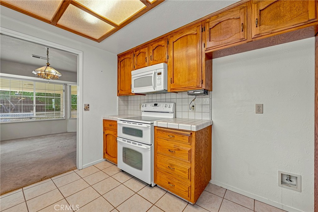 1174 Granite Court Property Photo 27