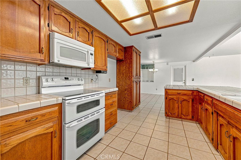 1174 Granite Court Property Photo 29