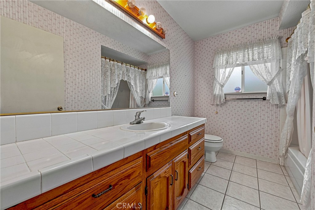 1174 Granite Court Property Photo 37