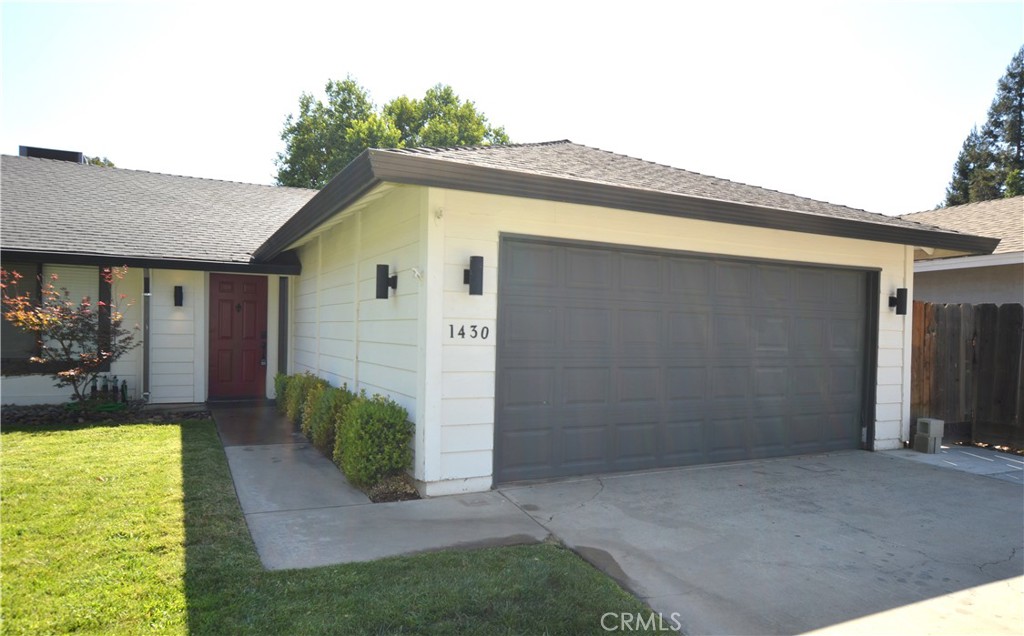 1430 Jackson Court Property Photo 3
